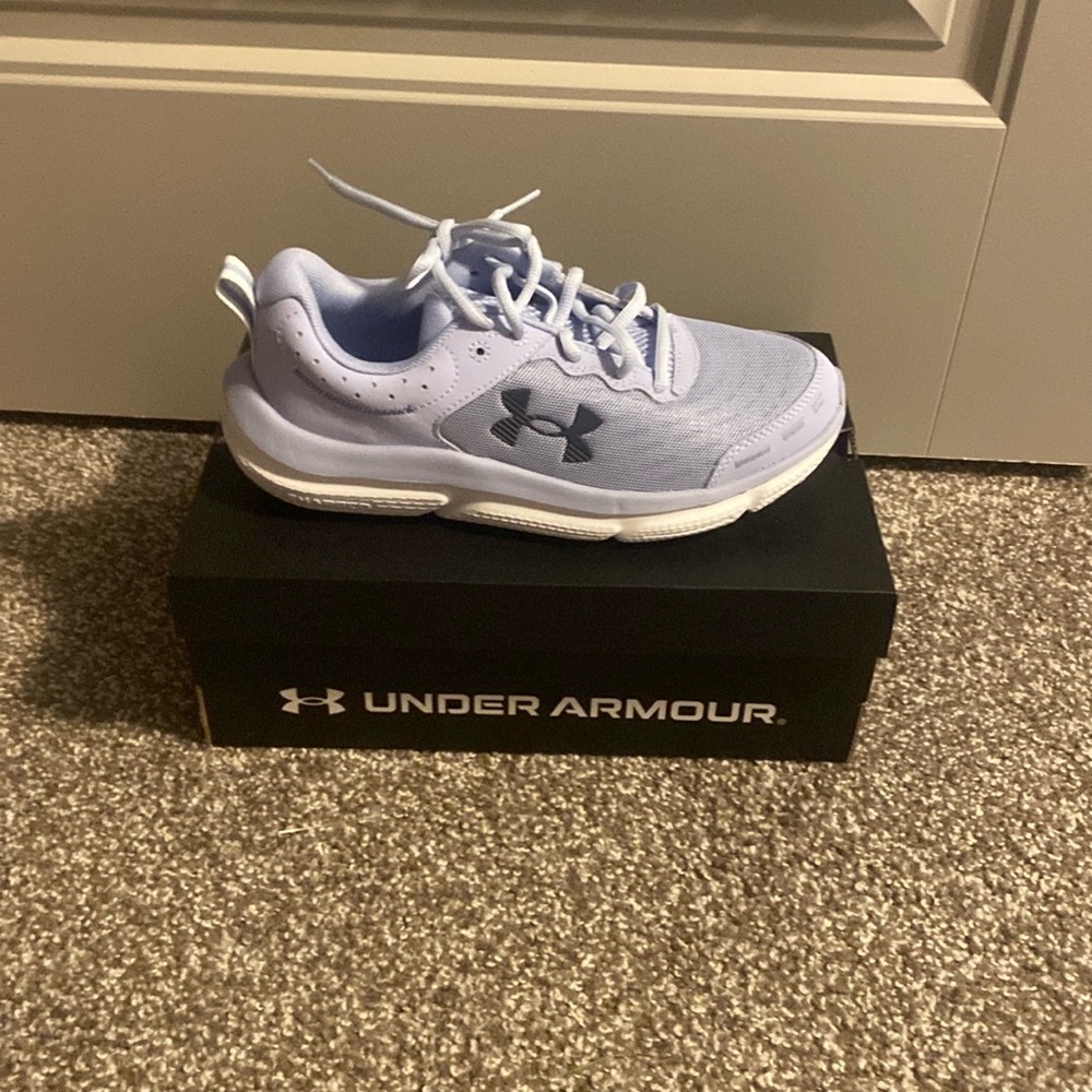 Under armor shoes